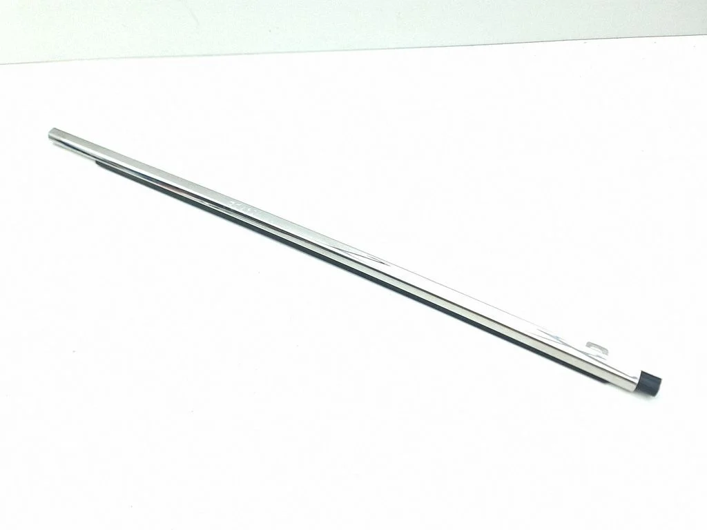 Rear door glass trim molding – right
