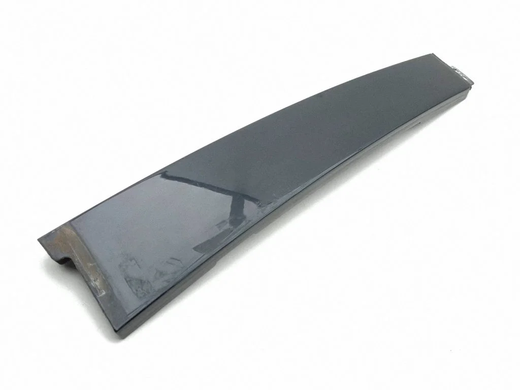 Rear door glass trim molding 3W5839890F