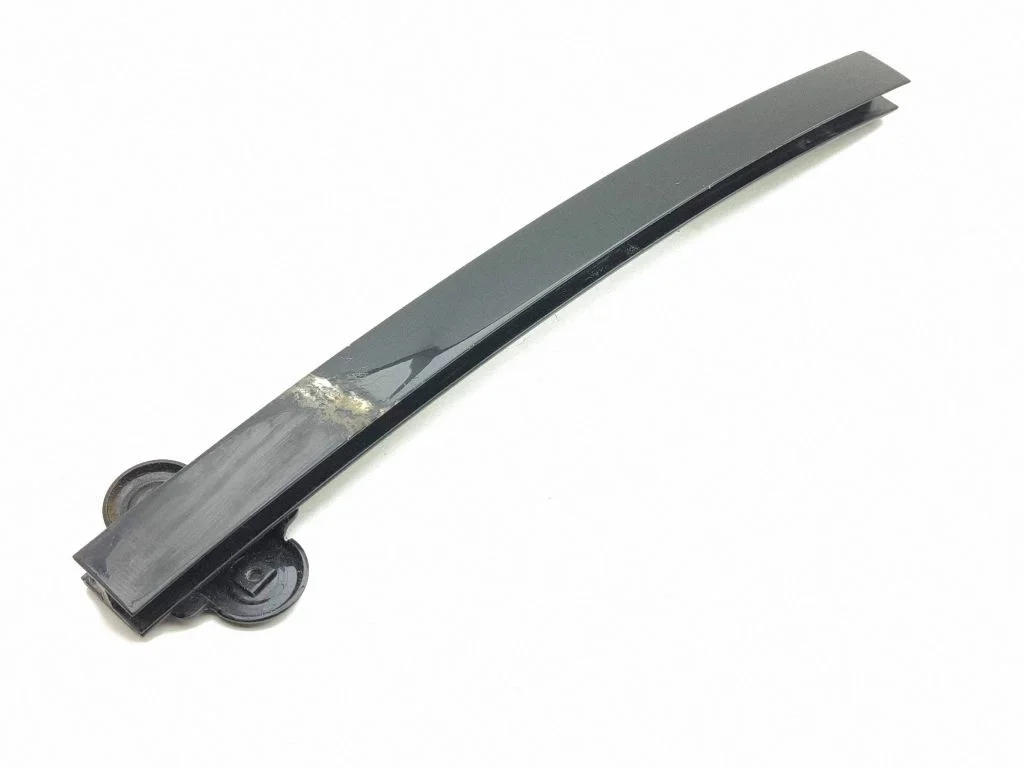 Rear door glass trim molding – left