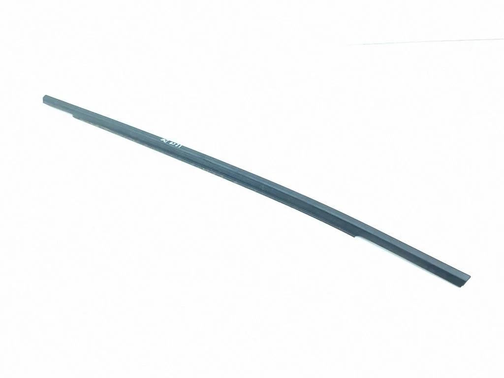 Rear door glass trim molding – right
