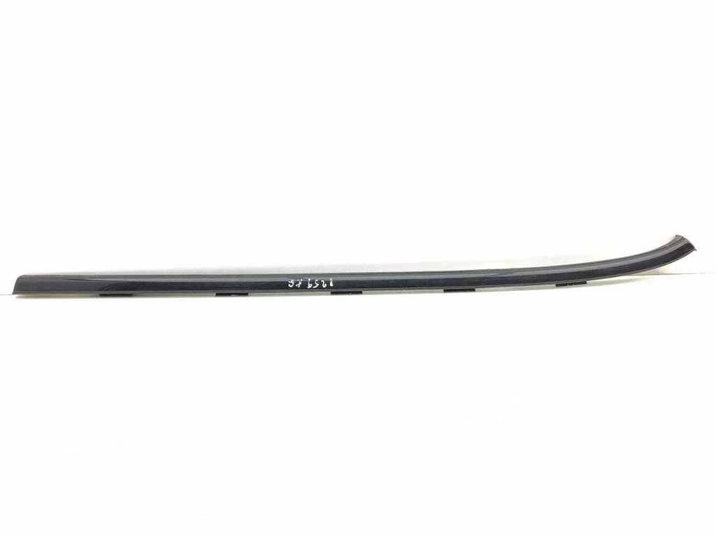 Rear door glass trim molding – Alfa Romeo Giulia (2016-)