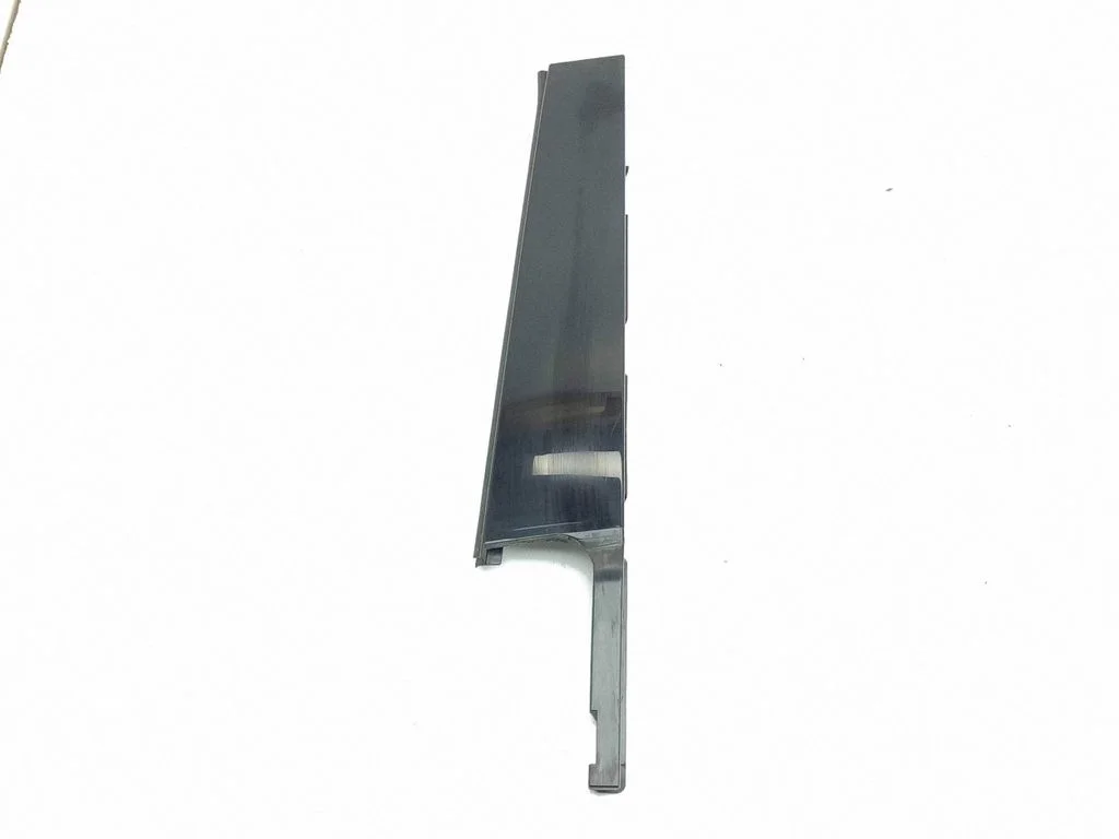 Rear door glass trim molding 5Z5839901A