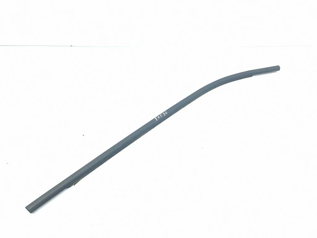 Rear door glass trim molding – right