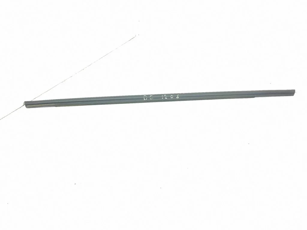 Rear door glass trim molding – right