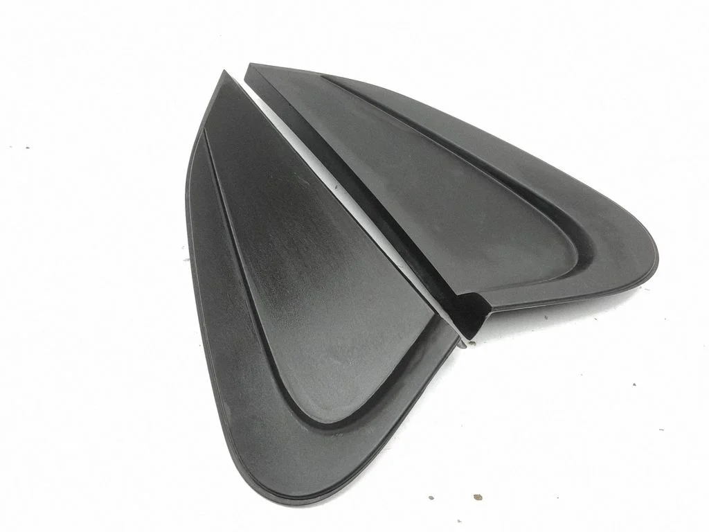 Rear door glass trim molding 87820G2000