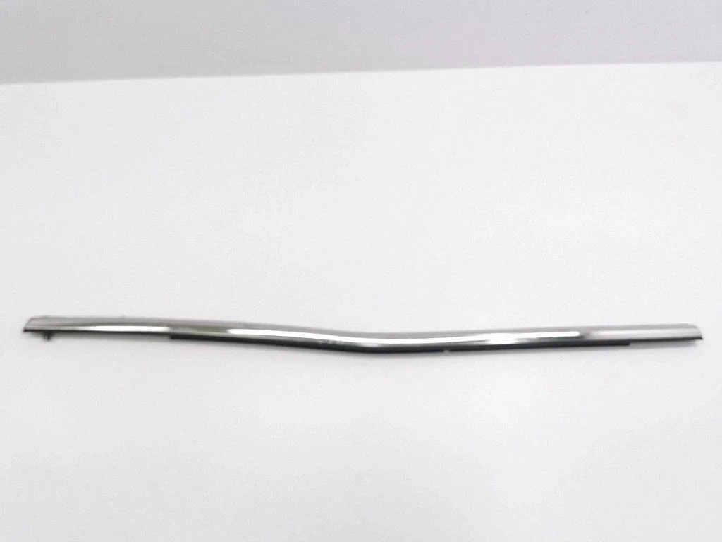 Rear door glass trim molding – right