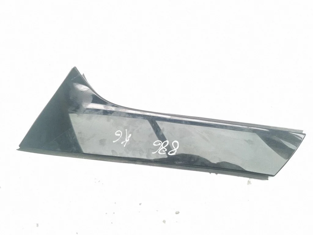 Rear door glass trim molding A2477900300