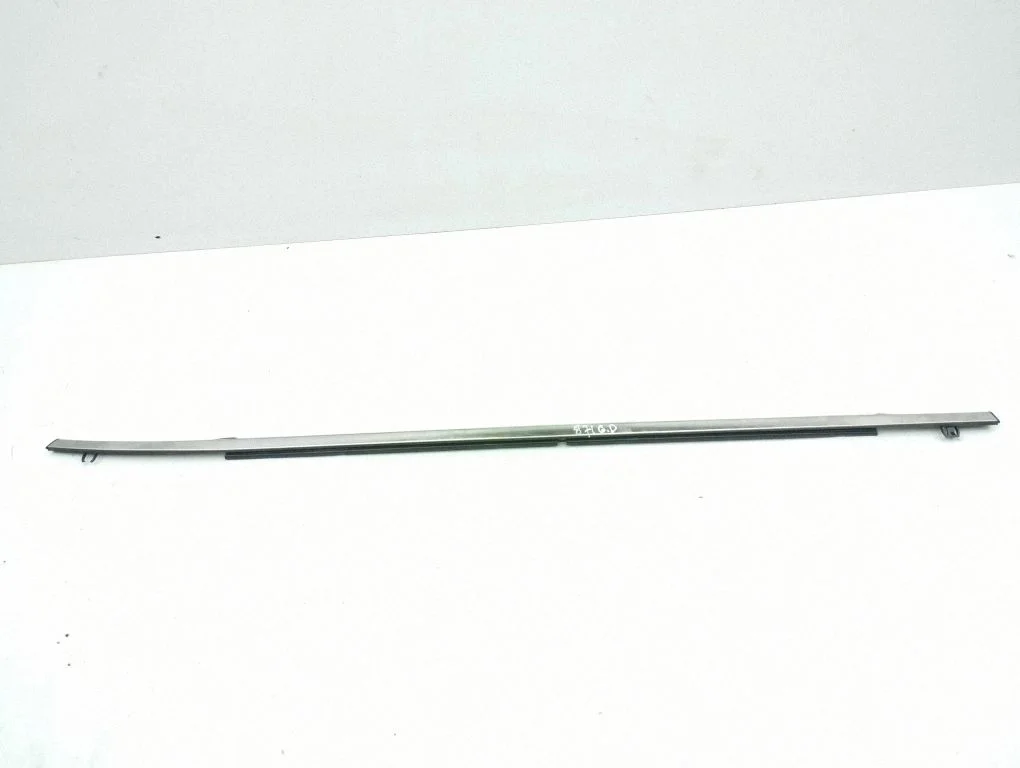 Rear door glass trim molding – right
