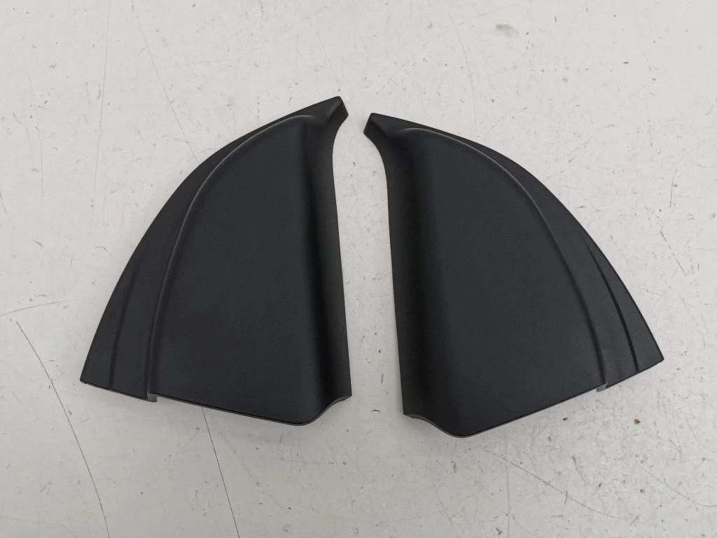 Rear door glass trim molding 822936PA0C