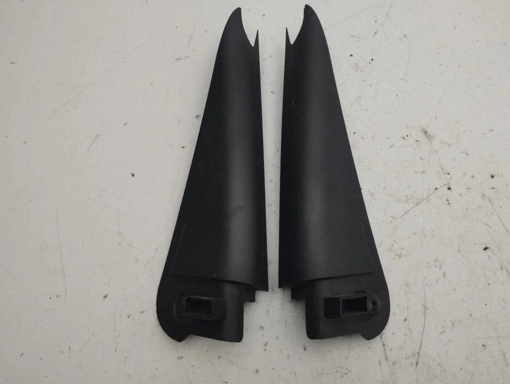 Rear door glass trim molding – Mini Cooper Countryman R60 (2011-2016)
