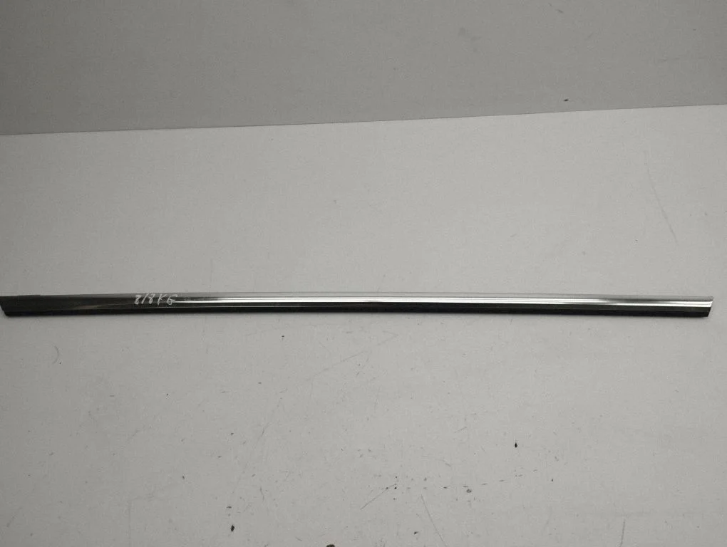 Rear door glass trim molding – left