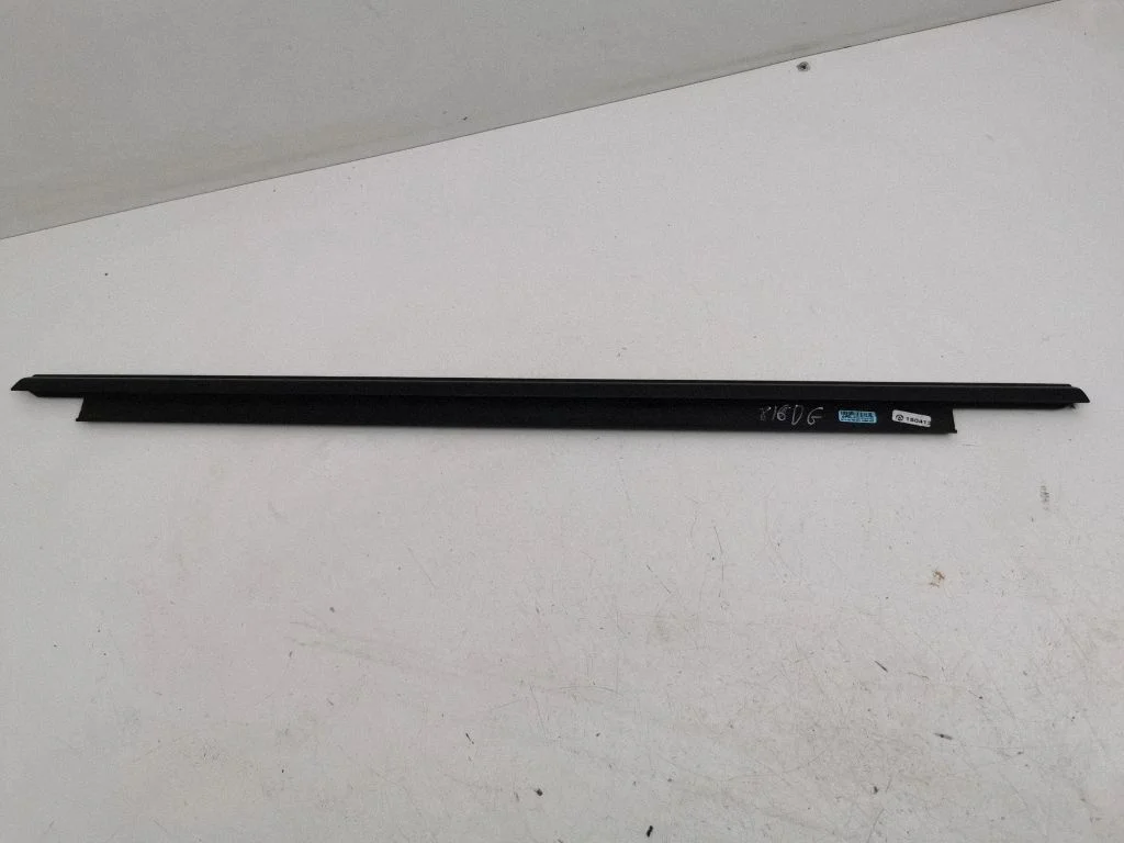 Rear door glass trim molding – left