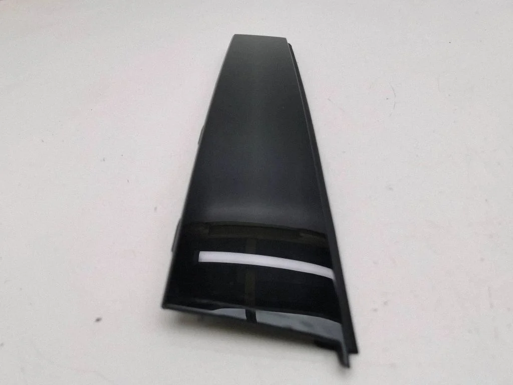 Rear door glass trim molding 8Y0839902