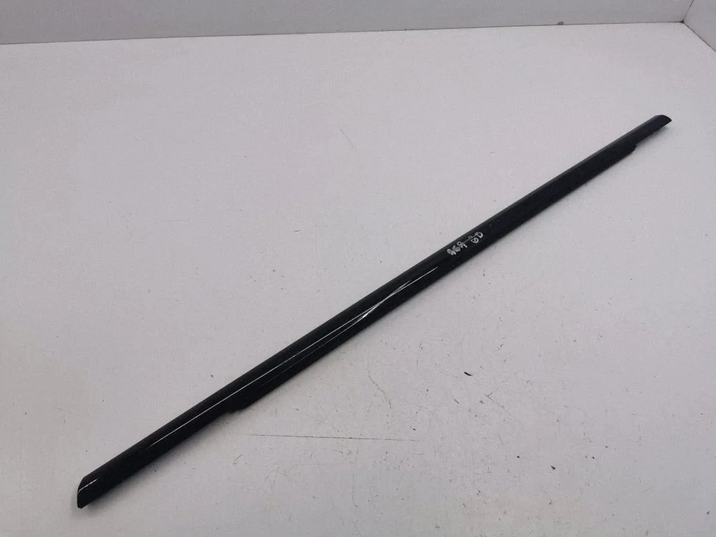 Rear door glass trim molding – Land Rover Evoque I (2011-2018)