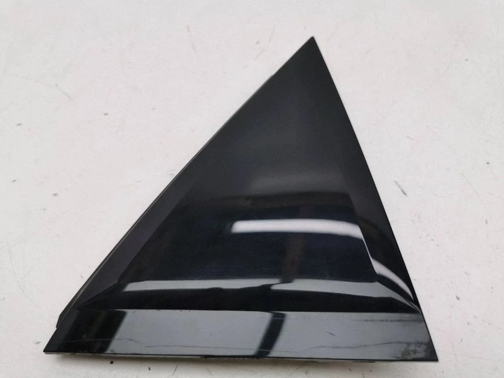 Rear door glass trim molding – Audi A1 (2018-)