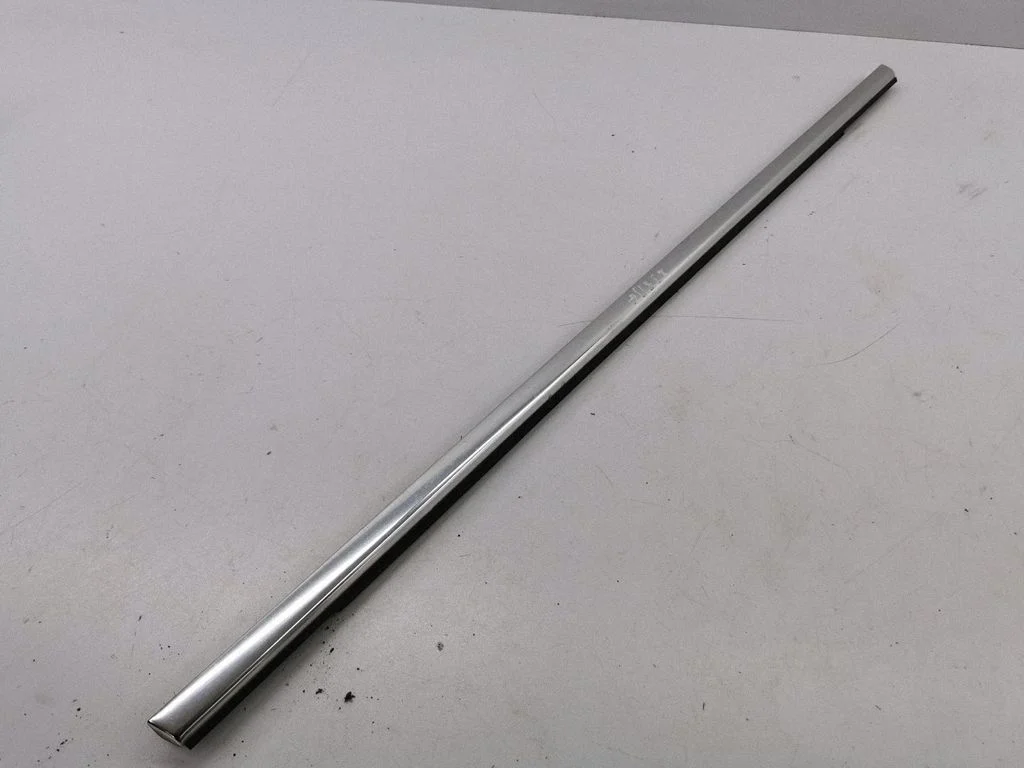 Rear door glass trim molding 13260072