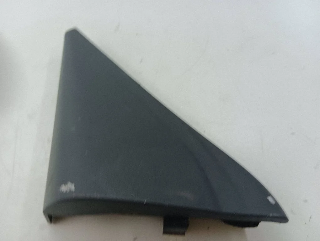 Rear door glass trim molding 76270S9AA0000
