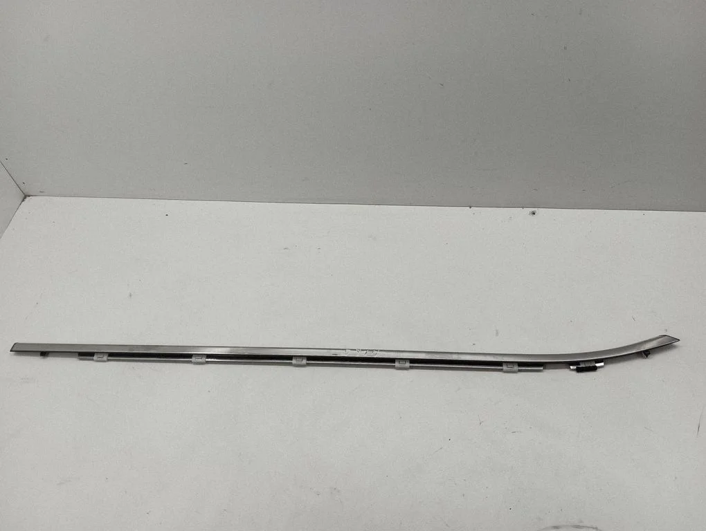 Rear door glass trim molding – Lexus NX (2014-2021)