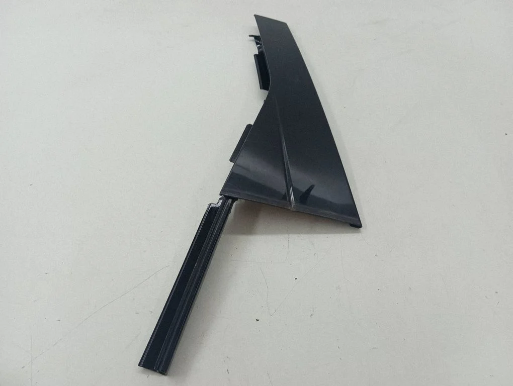 Rear door glass trim molding – left