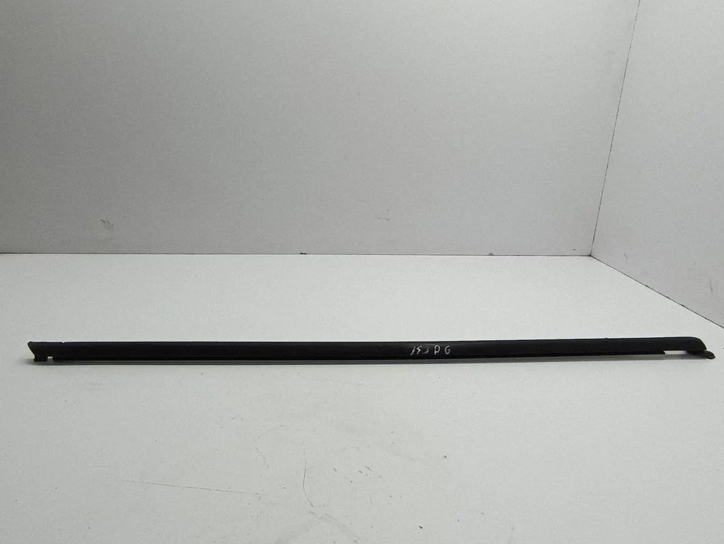 Rear door glass trim molding – right