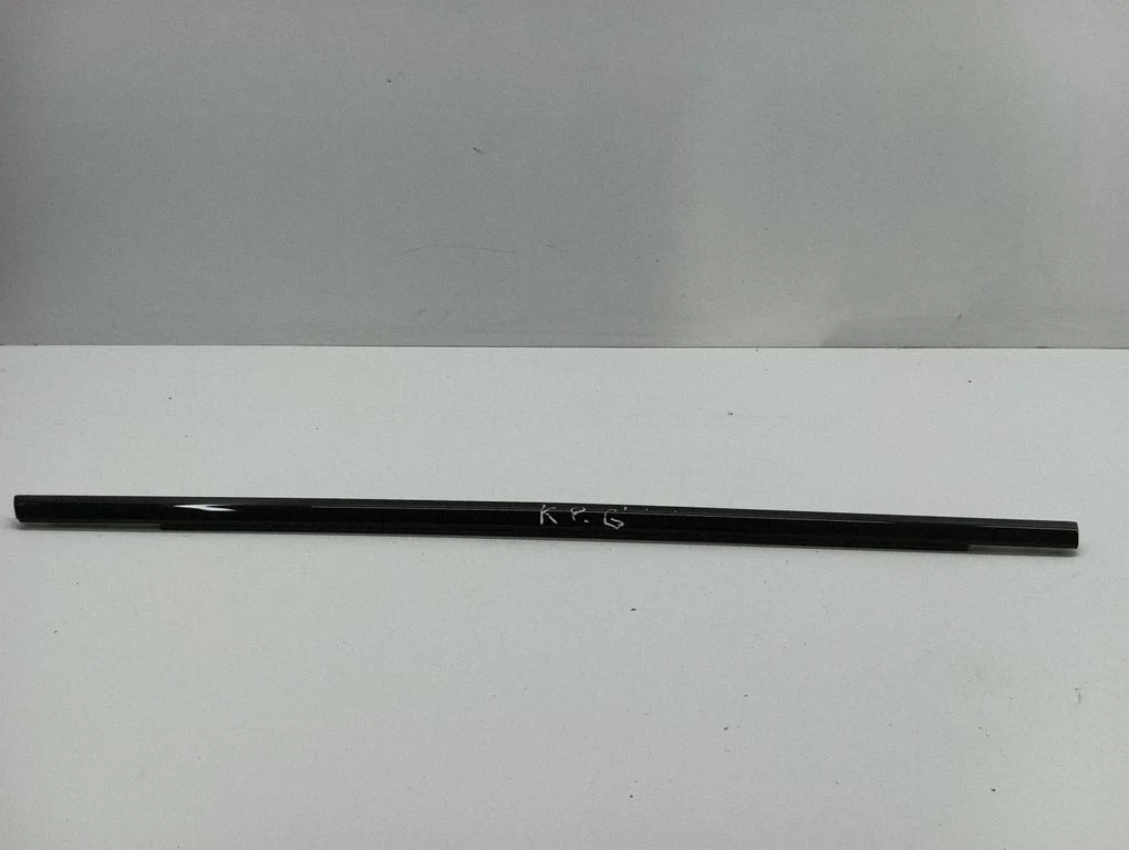 Rear door glass trim molding 8Y0839475C
