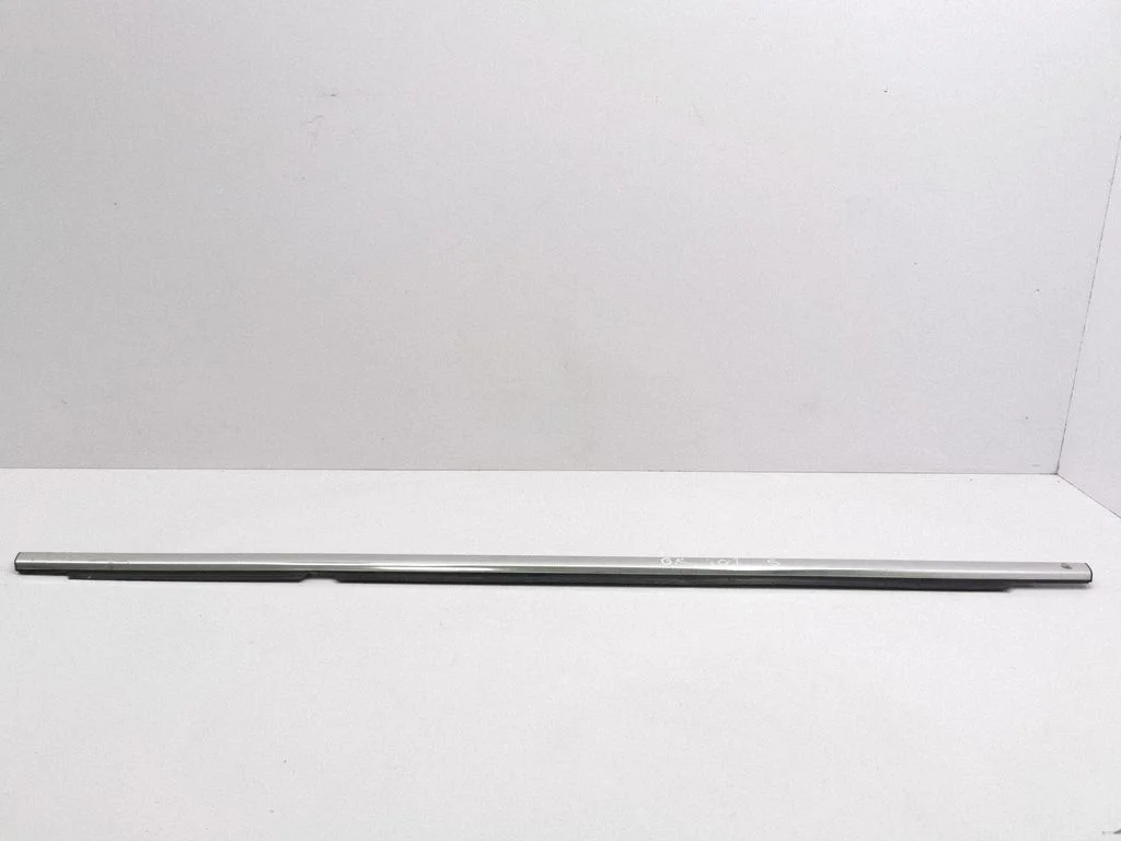 Rear door glass trim molding – left