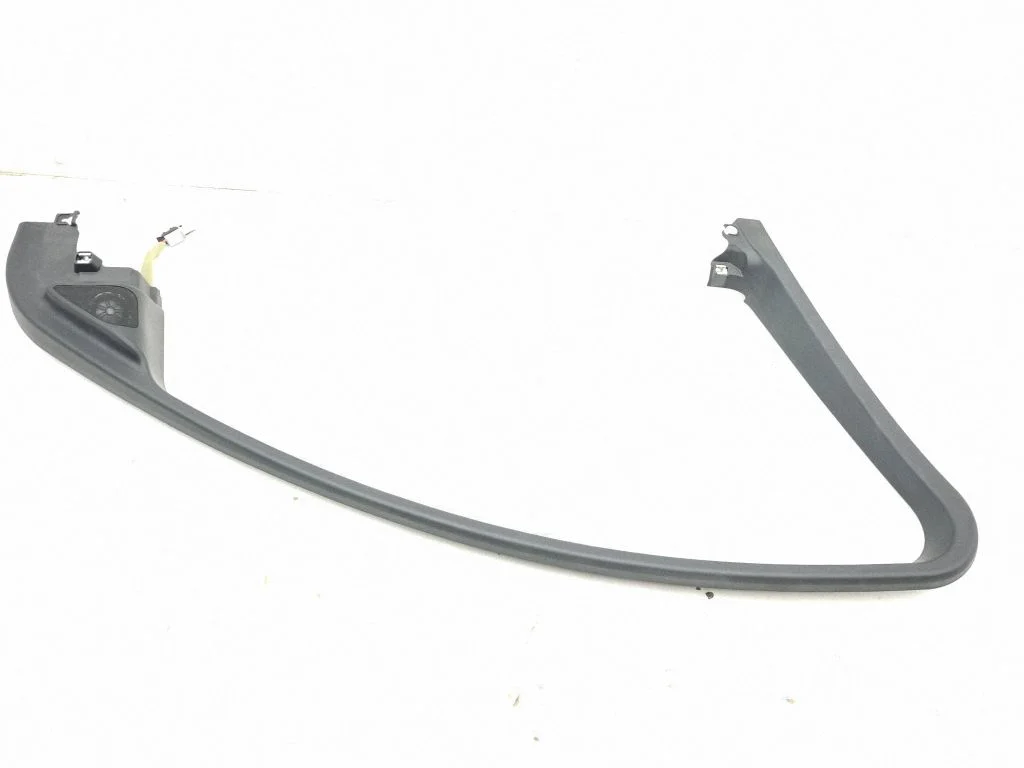 Esiukse klaasi liist J9C320905A