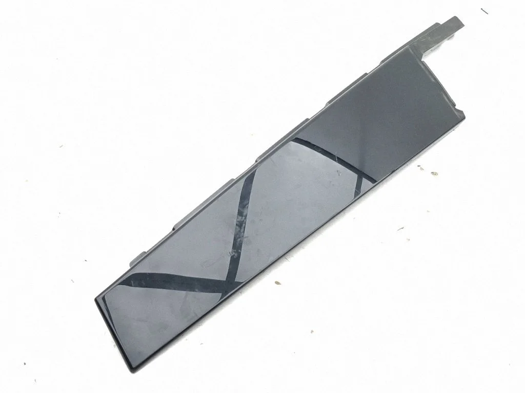 Esiukse klaasi liist 7407432