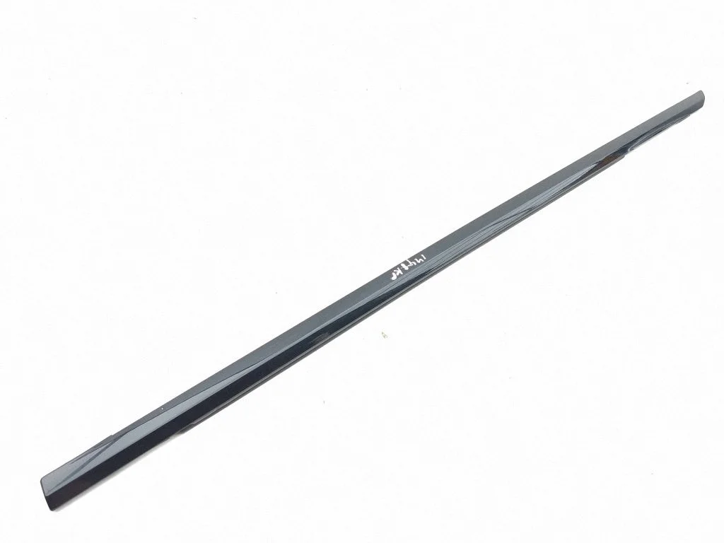Front door glass trim molding – left
