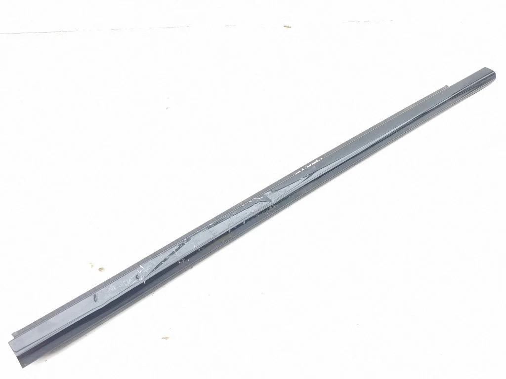 Listwa szyby drzwi przednich 7842959