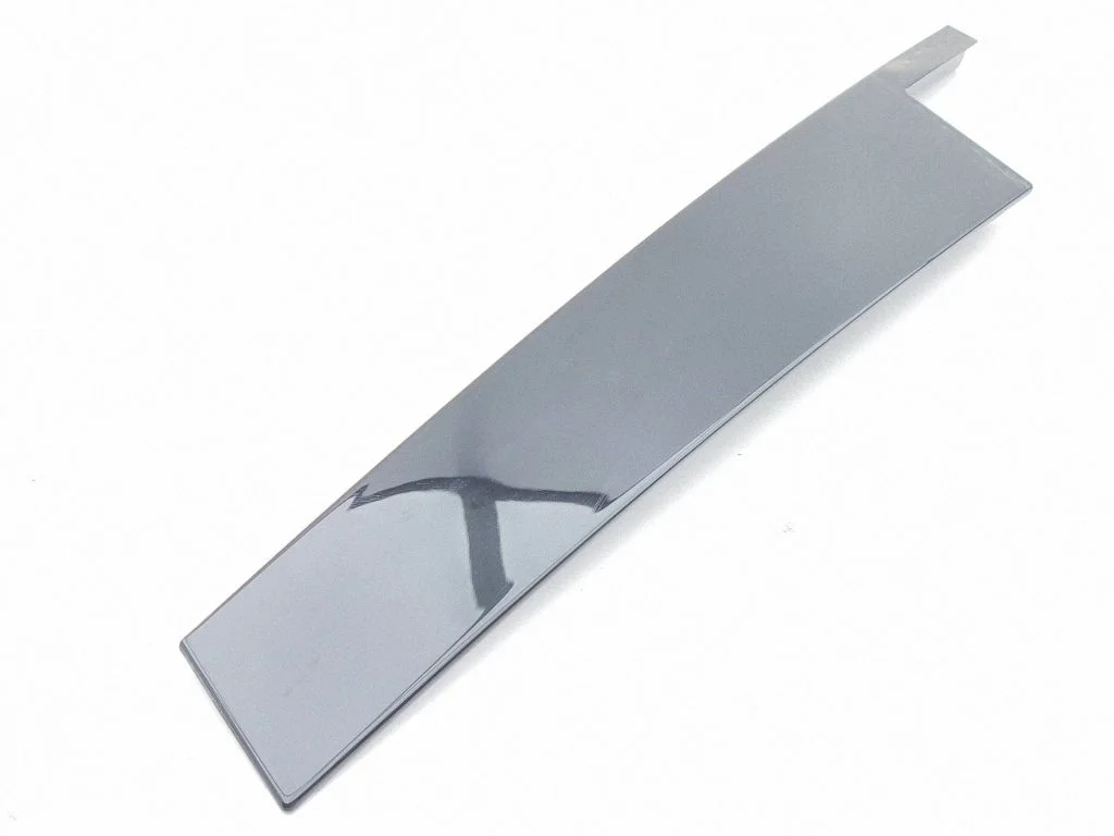 Front door glass trim molding X2536900287