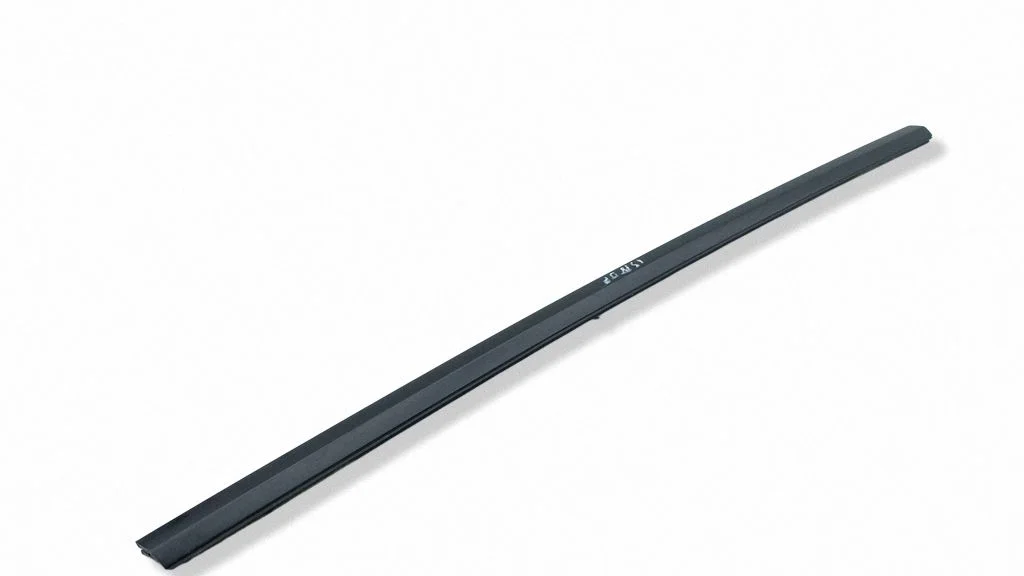Listwa szyby drzwi przednich – Tesla Model Y (2020-)