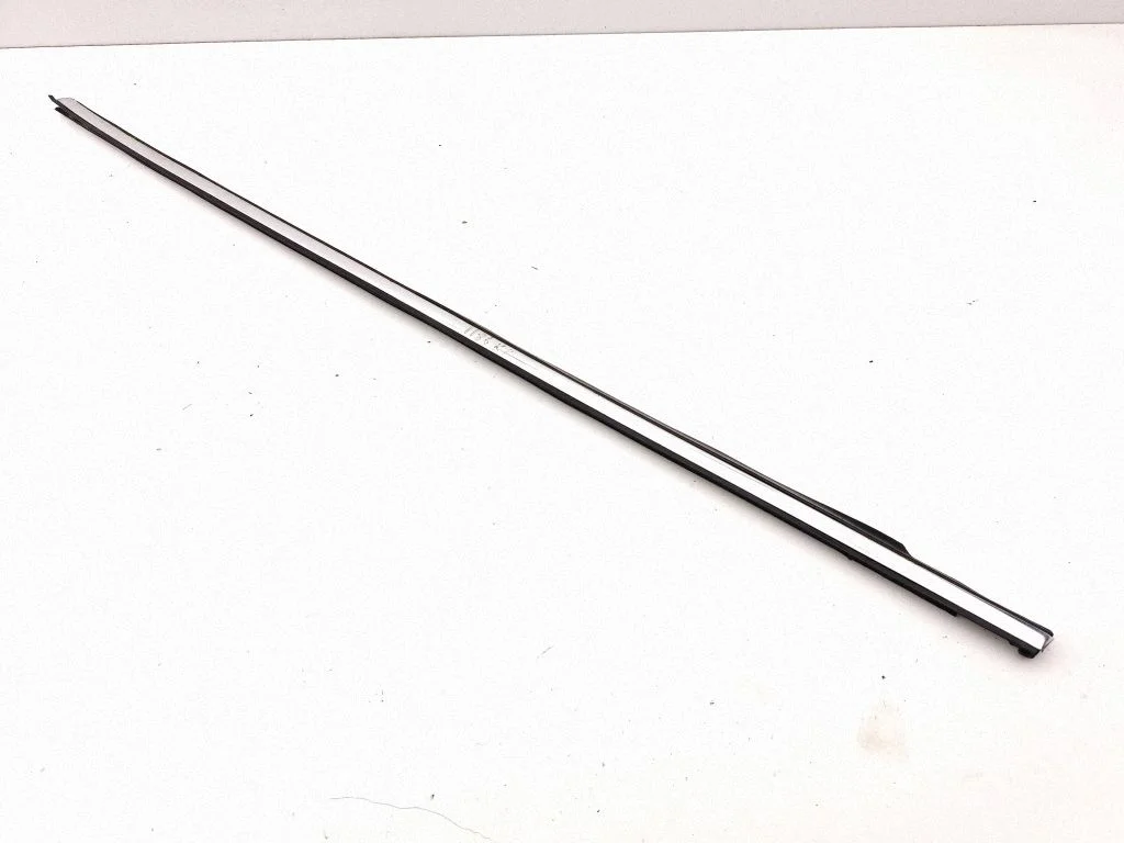 Front door glass trim molding – left