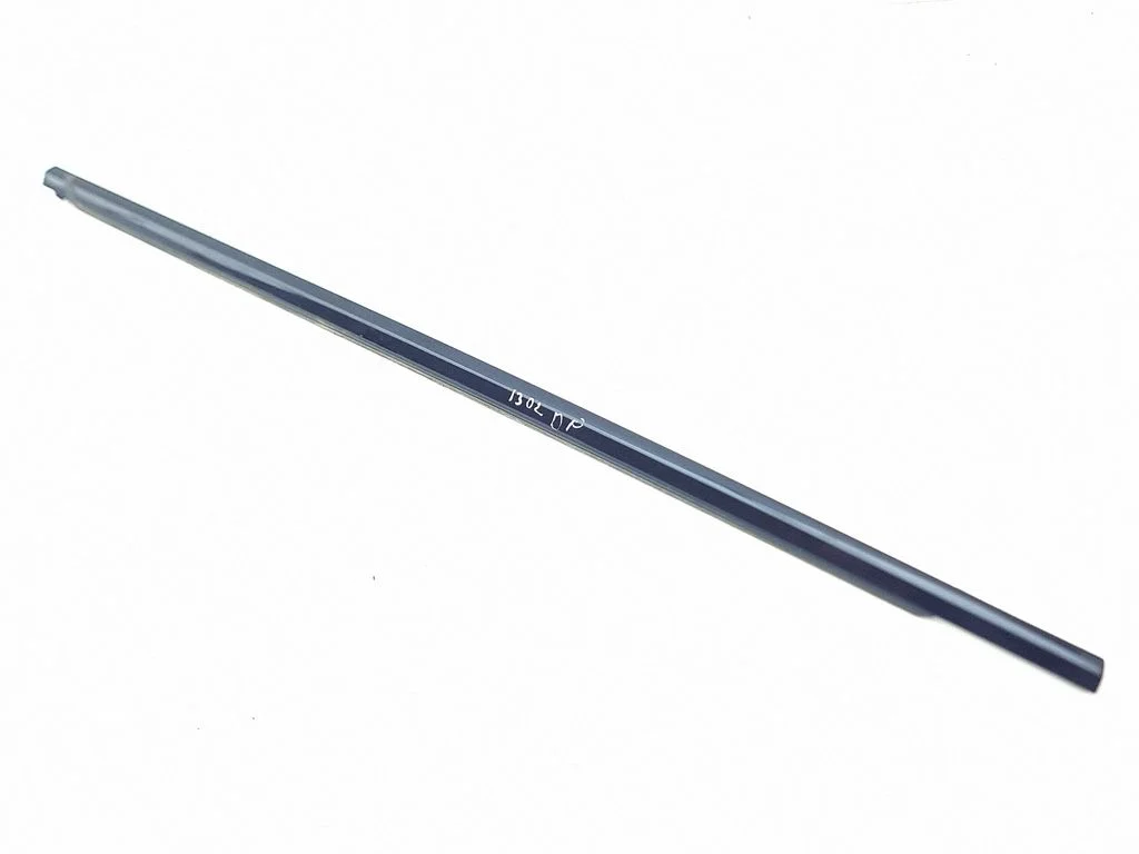 Front door glass trim molding – right