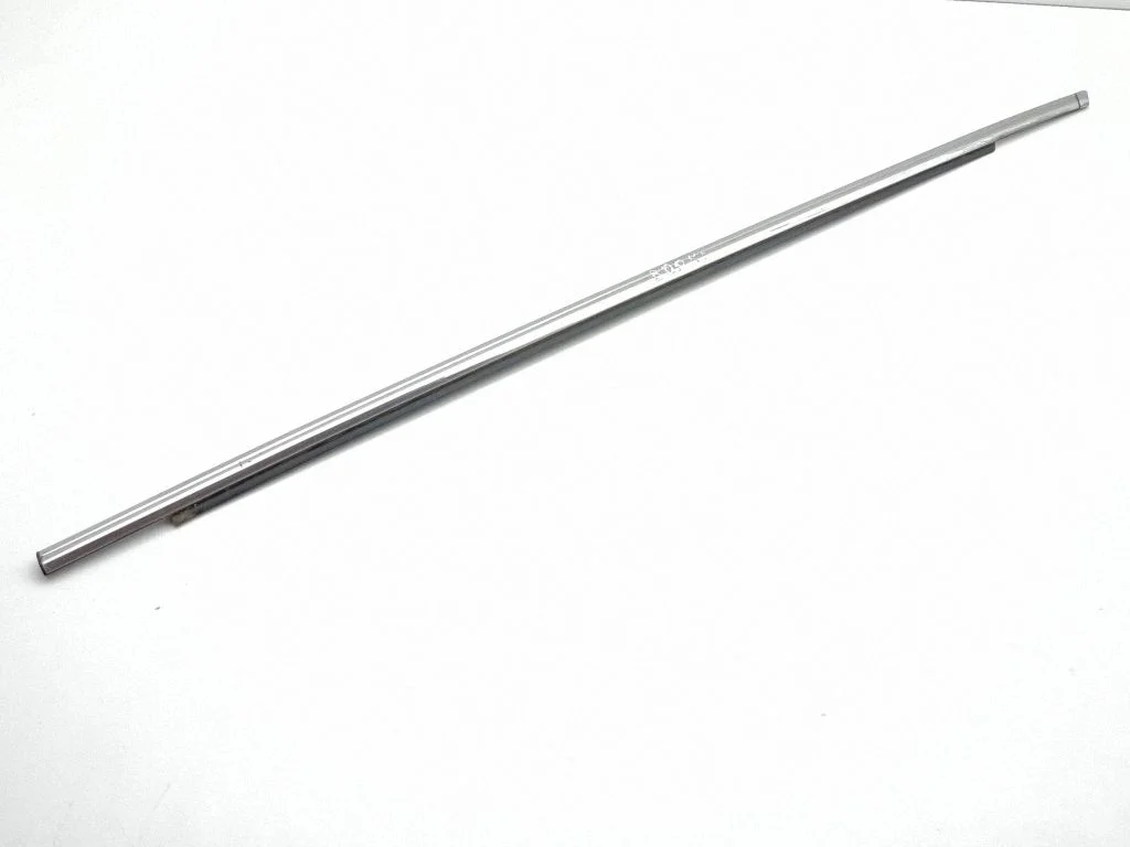Front door glass trim molding – Lexus IS 220D-250-350 (2006-2013)