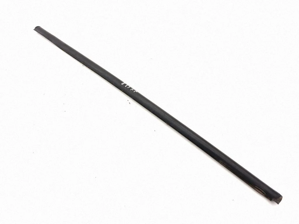 Front door glass trim molding – left