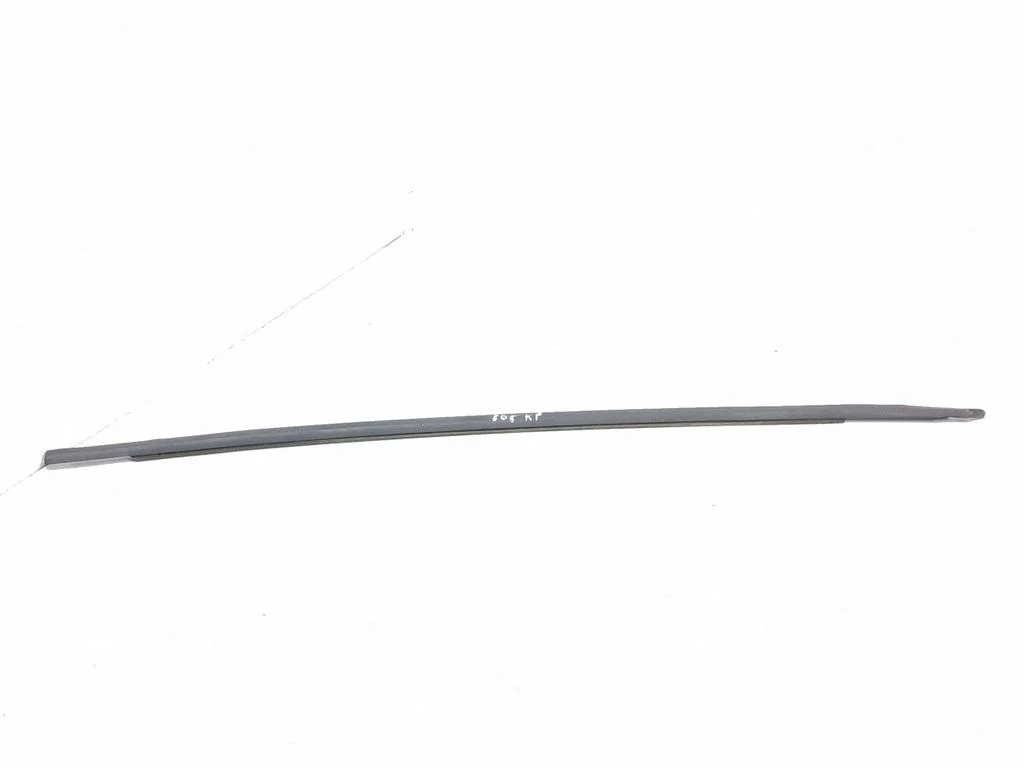 Front door glass trim molding – left