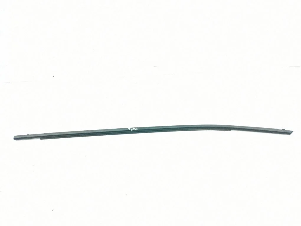Front door glass trim molding – left