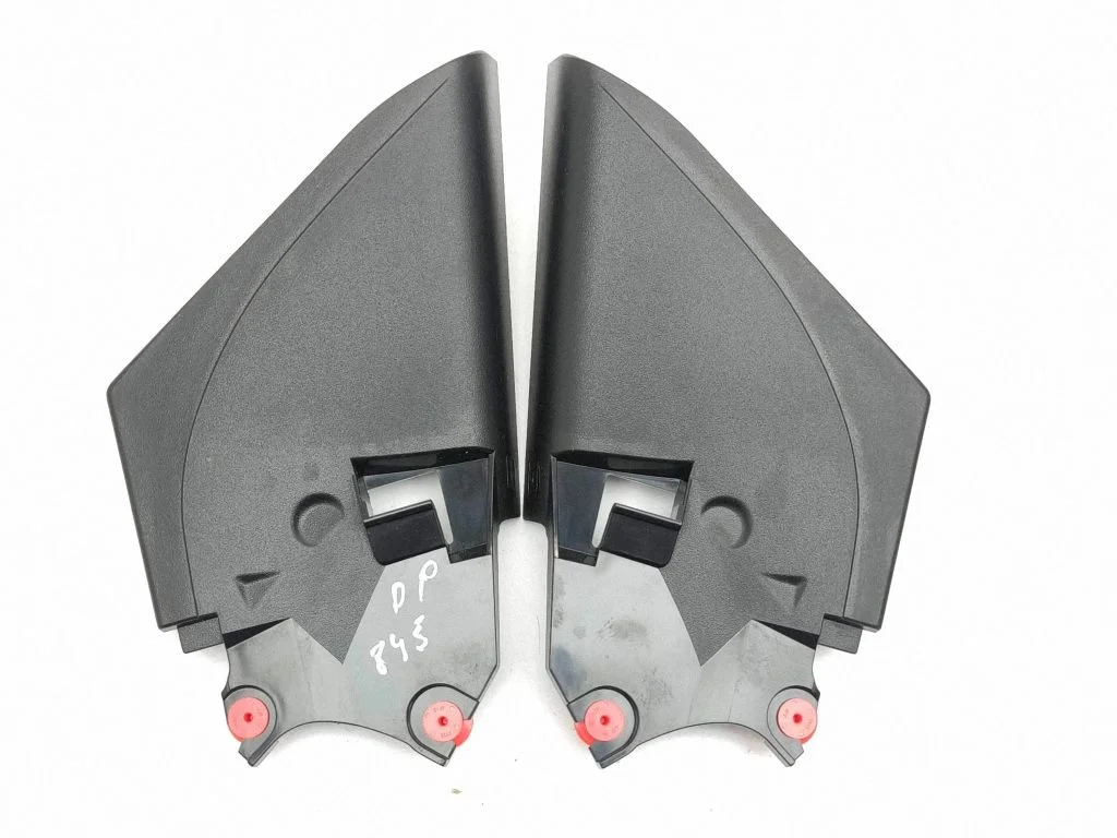 Listwa szyby drzwi przednich 802926UA0A