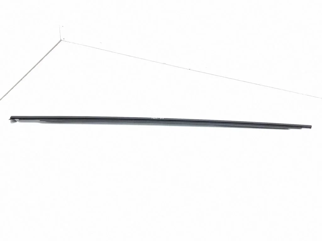 Front door glass trim molding – left