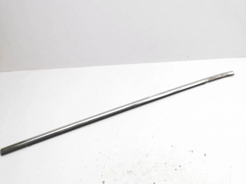 Front door glass trim molding – left