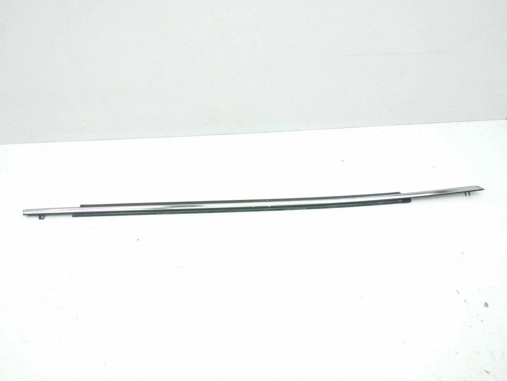 Front door glass trim molding – Mazda 6 (2008-2013)