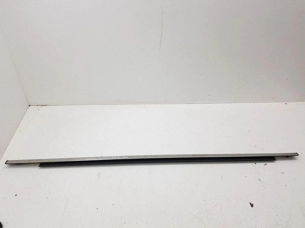Front door glass trim molding – left
