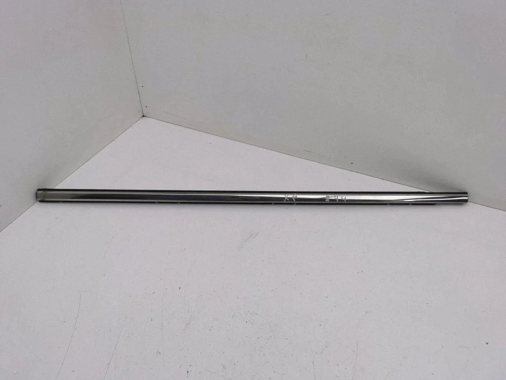Front door glass trim molding – left