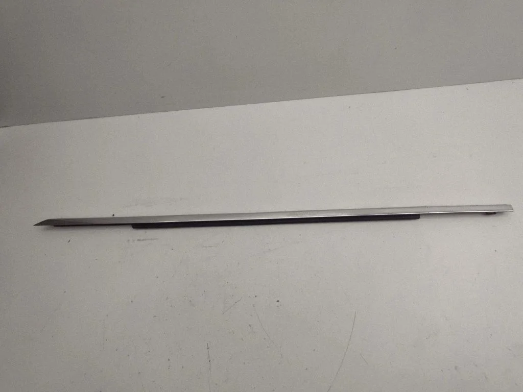 Front door glass trim molding – left
