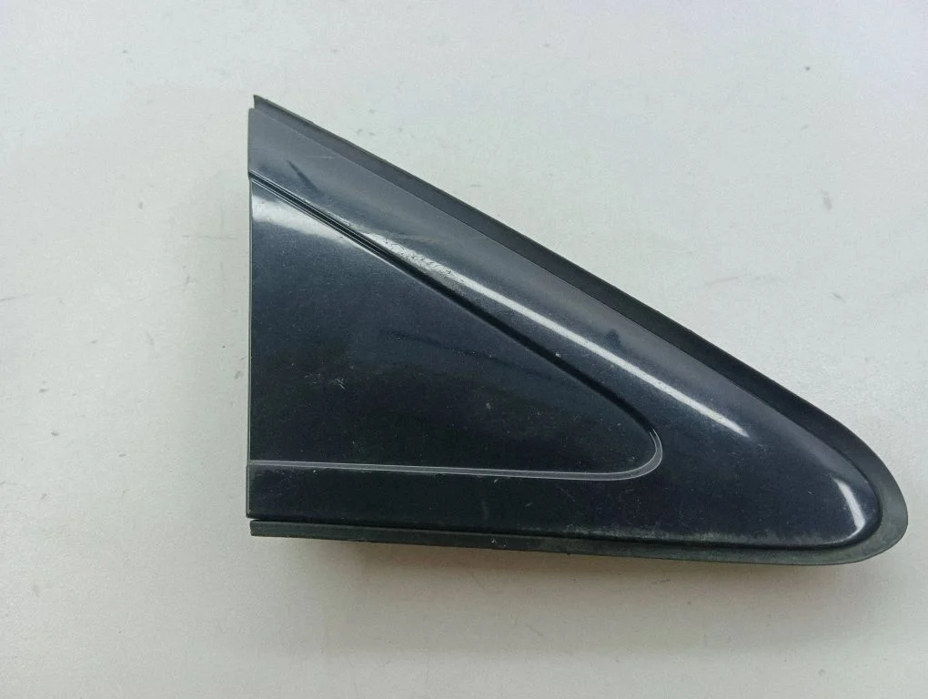 Front door glass trim molding 60117