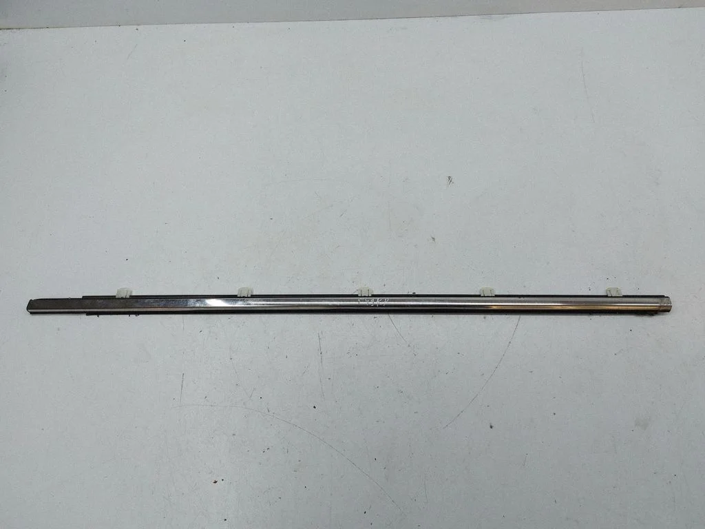 Front door glass trim molding – left