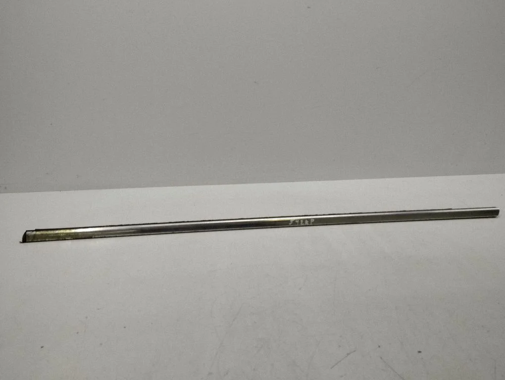 Front door glass trim molding – left
