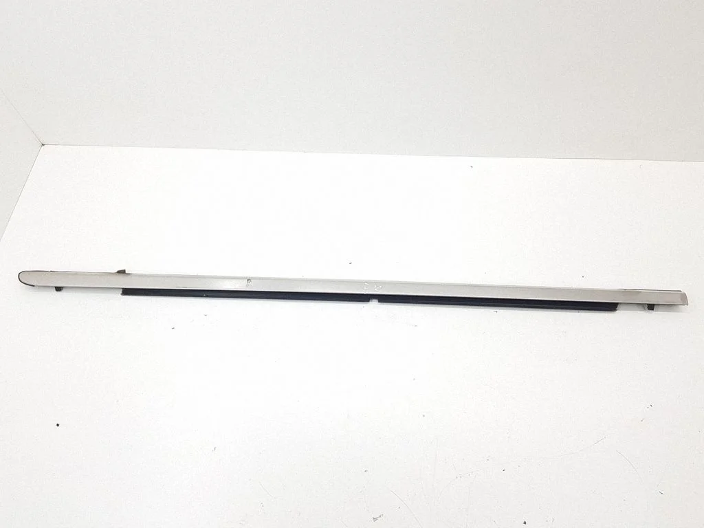 Front door glass trim molding – left