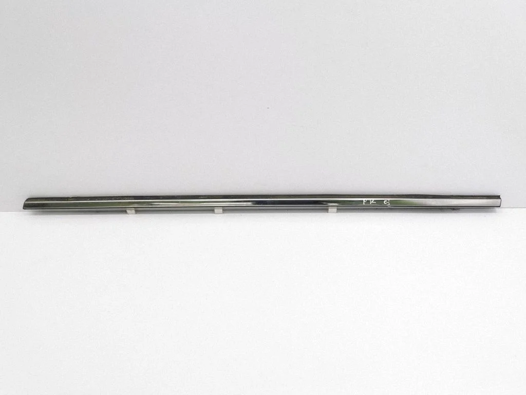 Front door glass trim molding – left